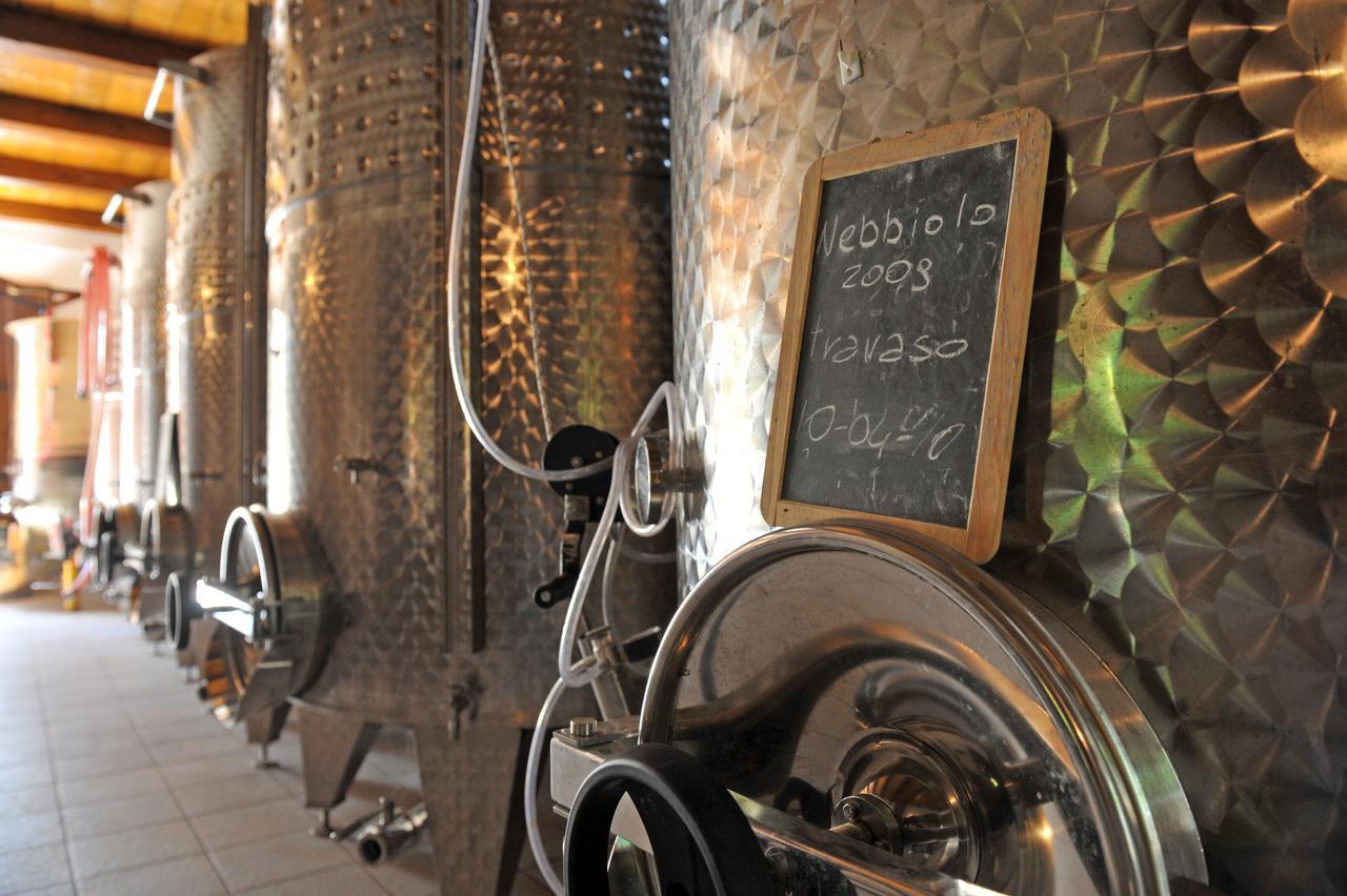 Relais Profumo Di Vino Bed and Breakfast Borgomanero Eksteriør billede